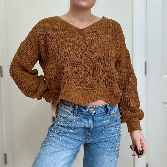 Chenille Double V-neck Scallop Hem Pullover Sweater - Picture 2 of 8